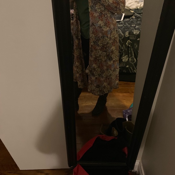 Floral lularoe Sarah!! - Picture 4 of 4